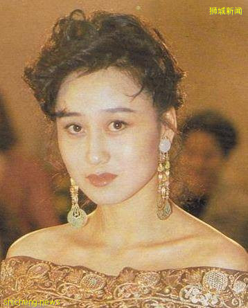 利智的傳奇人生,曾讓賭王一見傾心,又迷倒李連傑,現居于新加坡,依然驚豔四座