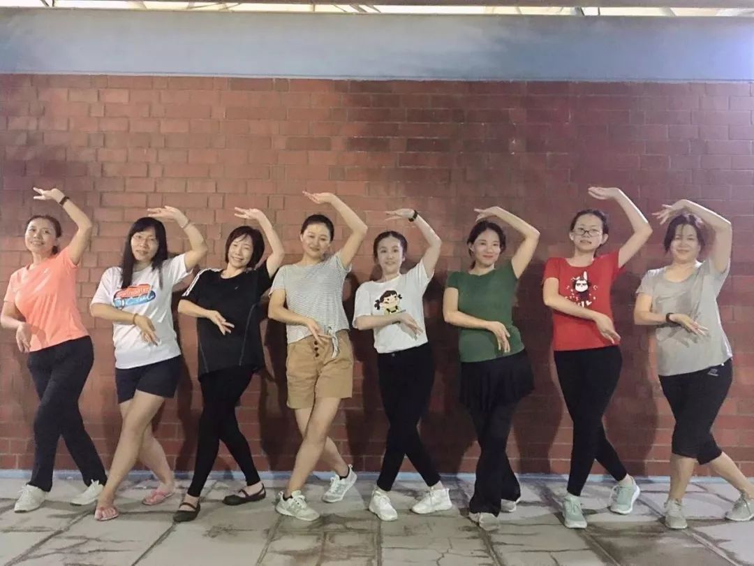 520爱舞团 - 1月18日星期六古典舞课程报名