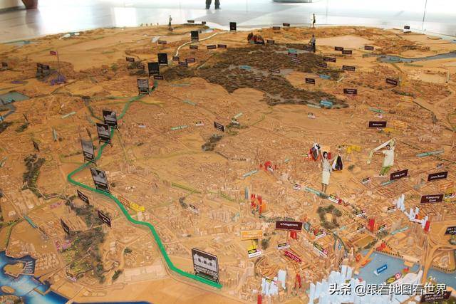 弹丸小国新加坡如何崛起?新马分家后,驾驭海洋的小城大国