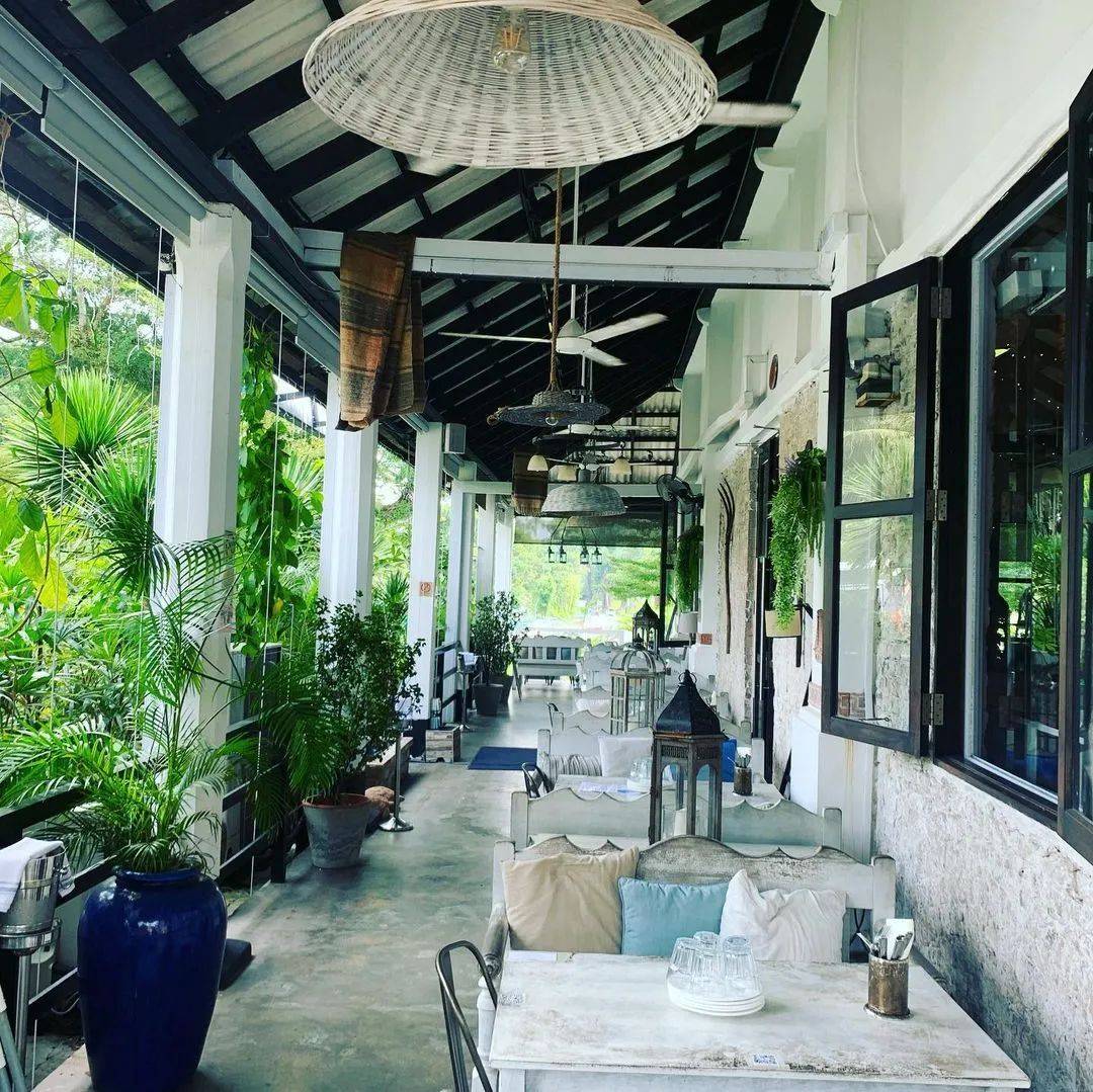 小資逛吃、情調約會聖地，Dempsey Hill一條街就夠了