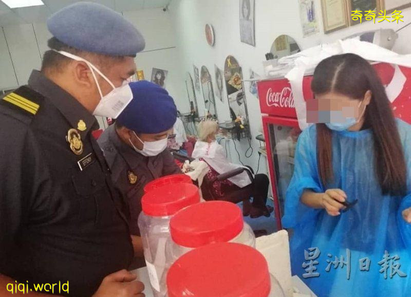 雪贸消局突击检查 · 逮14理发业者无理涨价 !