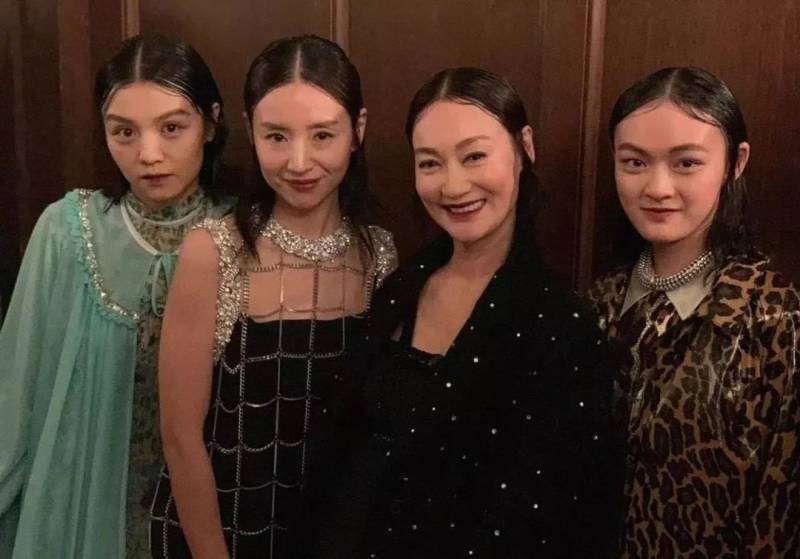 中國明星流行的這個造型，在新加坡千萬不能做！美女都“翻車”了