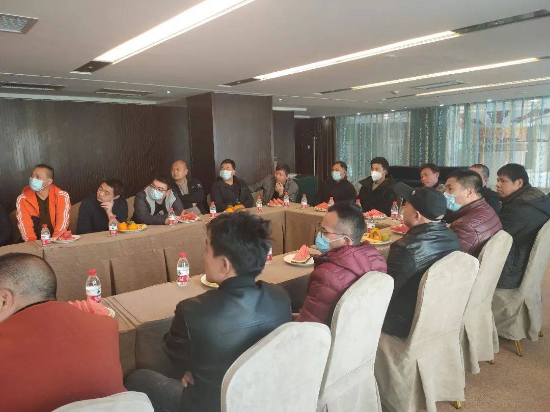 新加坡顺利迎接超油船