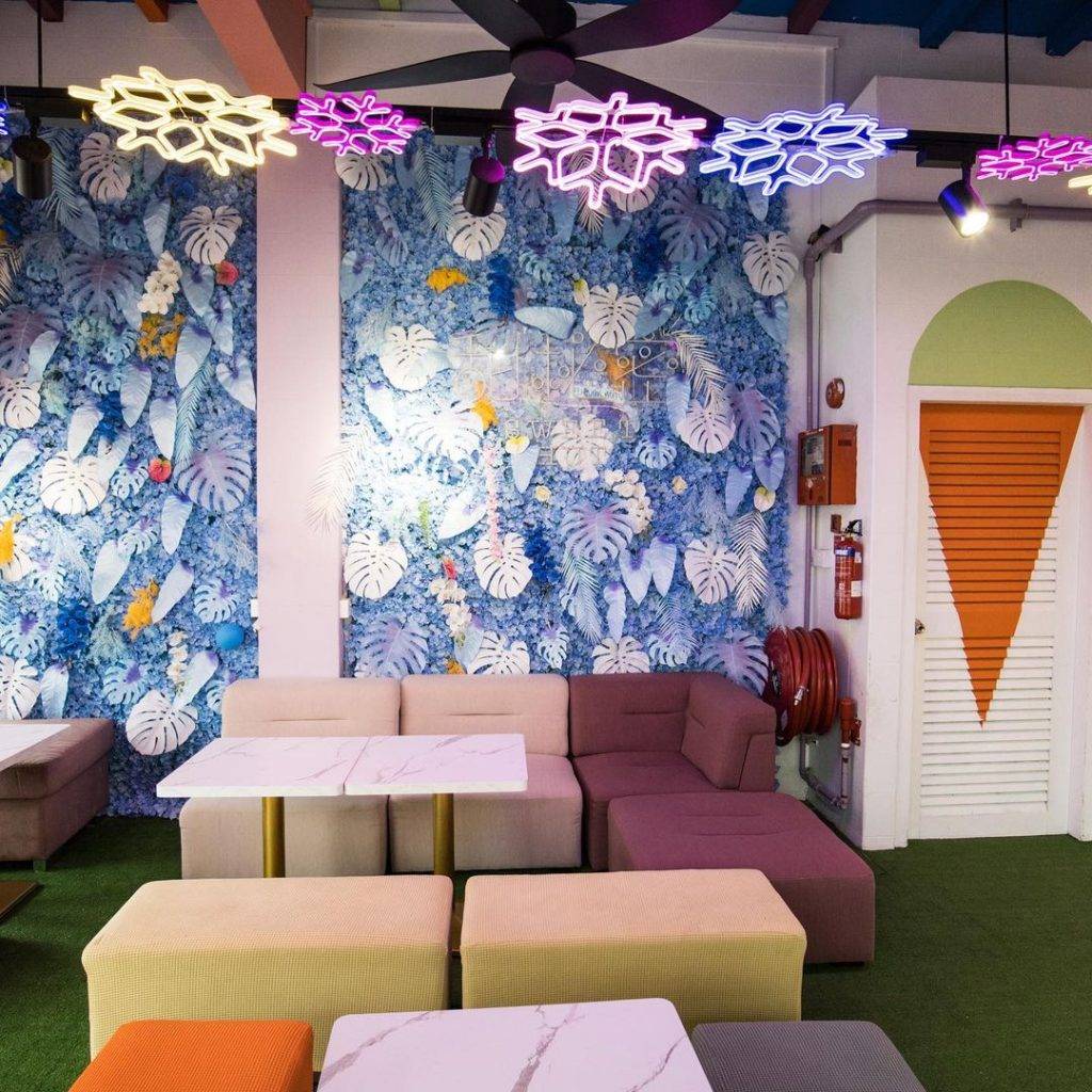 深夜甜品店✨芽籠“Sweet Hut Dessert 甜秘密”🍬糖果色空間、傳統新潮糖水，營業到淩晨4點