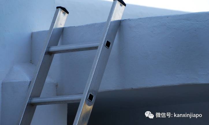 客工搬运家具不慎从10楼摔落,当场毙命