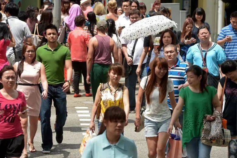 中国人口普查即将开始，新加坡定居或需注销户口！20万以上存取款都要登记