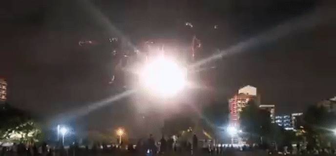 2021年第一個最美瞬間!新加坡全島煙火秀