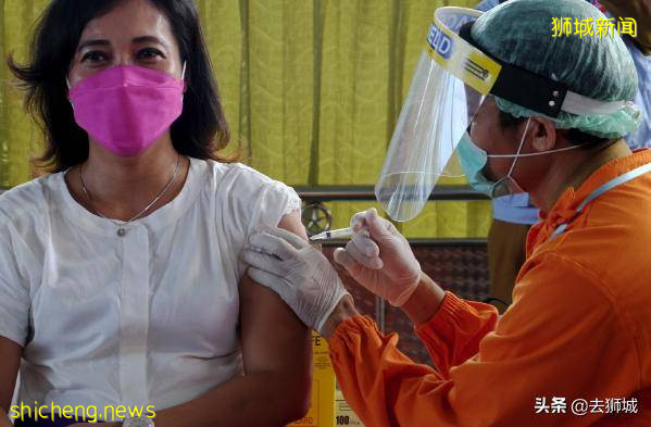 印尼夸中国疫苗好!新加坡人着急:我们也有为啥不能打