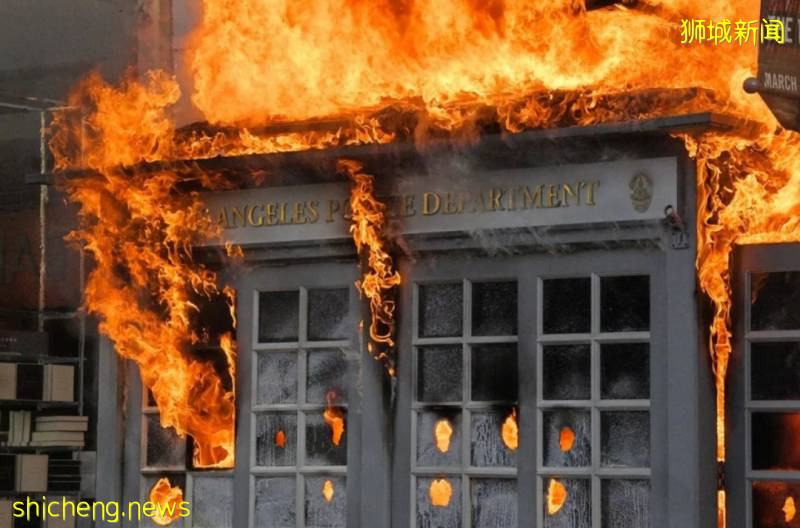 突發！美國加拿大英國大規模暴動！堪比戰亂！新加坡會受影響嗎!