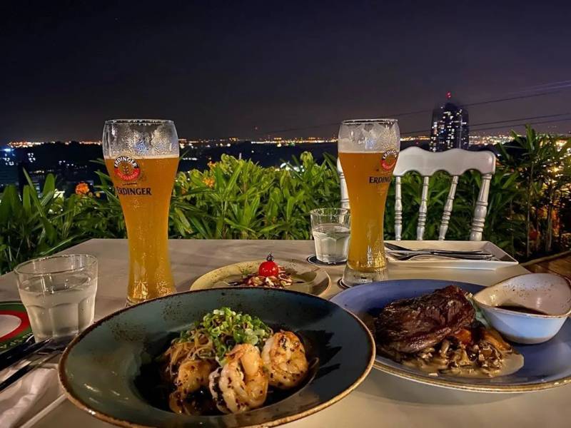 新加坡必須打卡的Roof Bar，每一個都是本命約會必備Bar