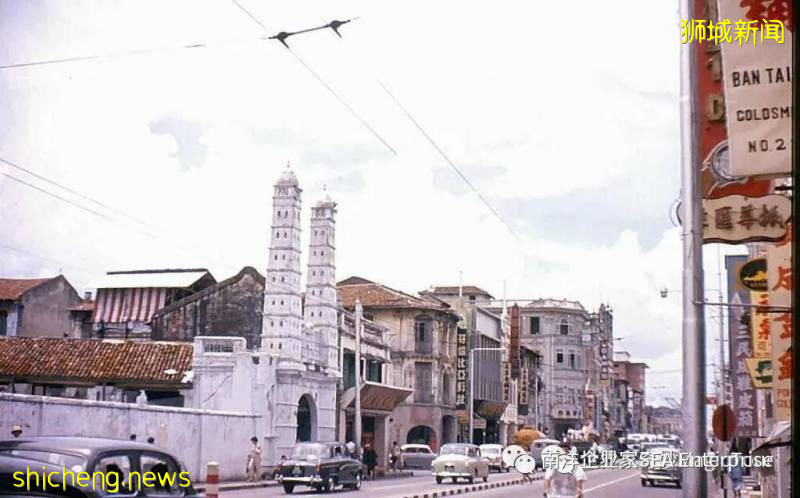 上世紀50-60年代,南洋島國新加坡,迎來經濟繁榮的第一次來臨時!
