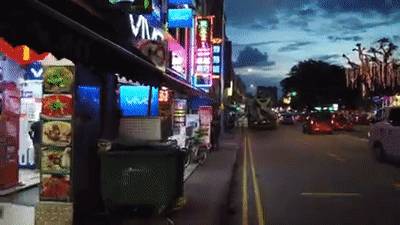 新加坡七部門聯合掃蕩芽籠紅燈區,帶走89人!持刀打架、咬警察、脫衣服… 好亂