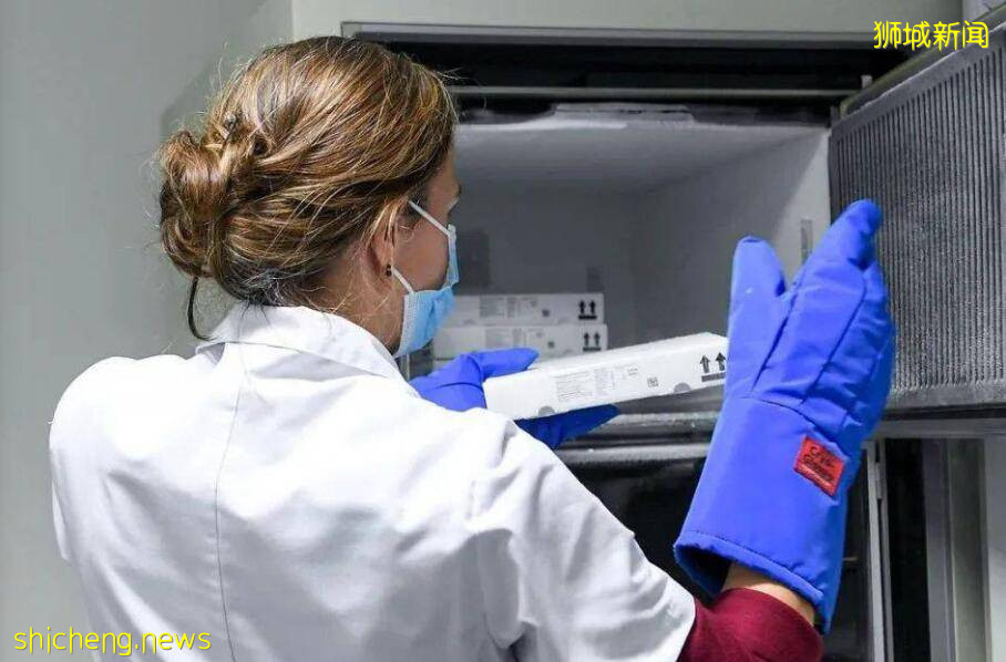 惊雷!新加坡推崇的辉瑞、莫德纳疫苗均曝丑闻,曝光者遭解雇