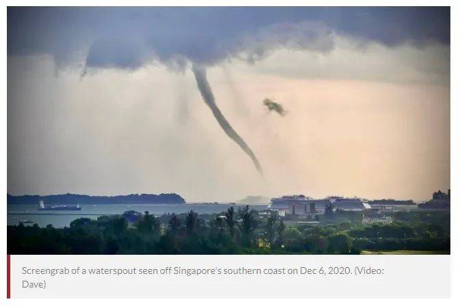 昨天下午新加坡南部海域地区惊现水龙卷!据说平均每年会出现3次