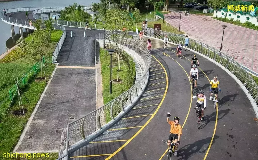 超级奶爸!带着2岁女儿骑行17小时166公里,环游新加坡