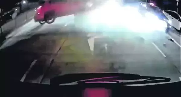 馬賽地沖撞5車 1死4傷 目擊者奔600米求助