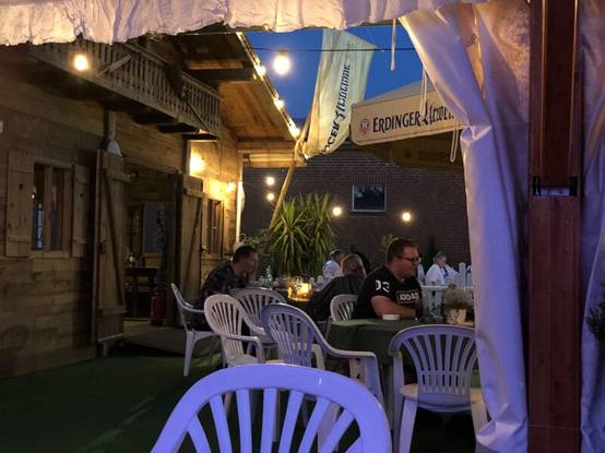 新加坡餐饮业，迎来生死劫