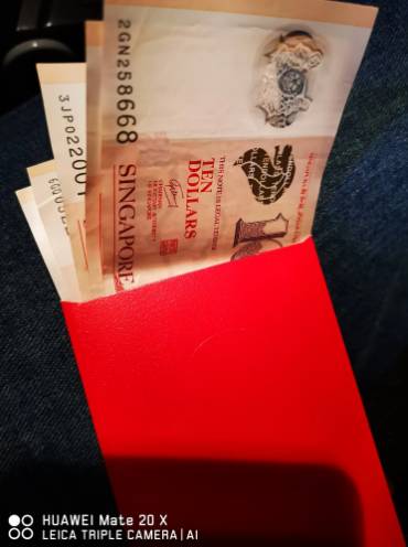 好人有好报!德士司机将爱马仕购物袋物归原主获赠100元红包