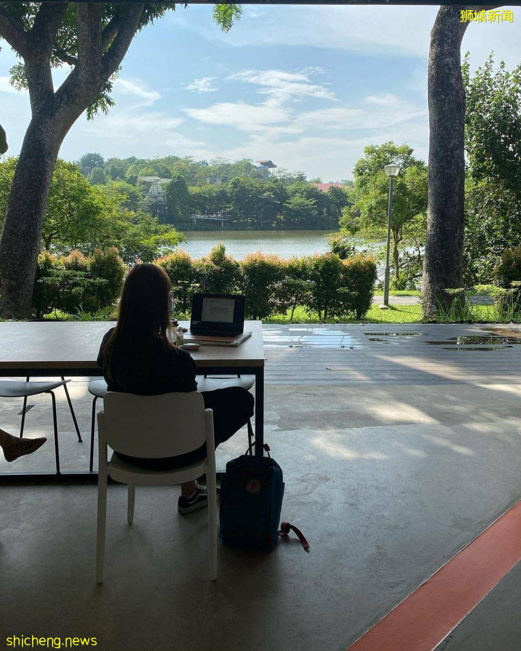 隱藏在慈濟人文青年中心的“Slow Bakes Cafe Bakery”✨坐擁湖泊美景+自家烘焙面包，享受與世隔絕的安靜🍃