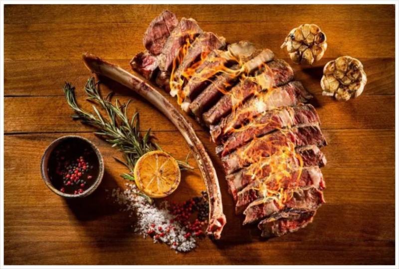 希爾頓酒店推出Steak cation配套!度假住宿+雙人牛排晚餐+無限續杯紅酒+雙早,只要S$265++起!!新年假期走起