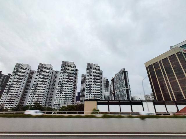 虎牙妹月儿带你看国际化大都市新加坡，麻雀虽小五脏俱全