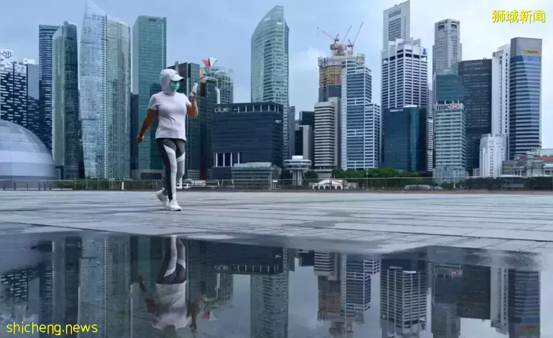 新加坡奥密克戎冠病变异毒株出现后,依旧人潮涌动,大家到底慌不慌