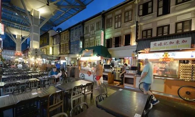 在新加坡打工和探亲的中国人,疫情期间经历了哪些变化?