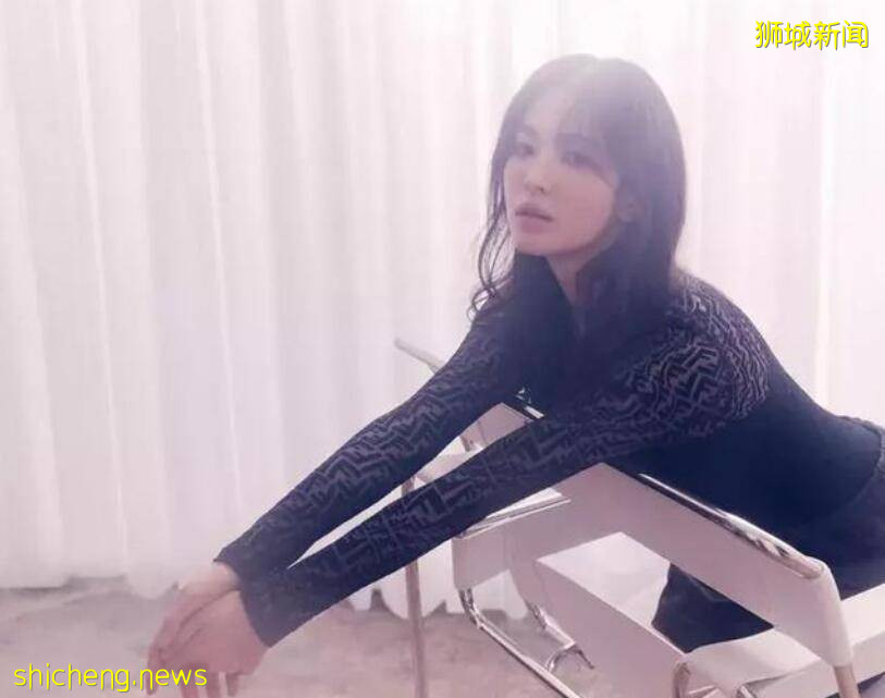 宋慧喬再登新加坡《ELLE》雜志，亂發、躺臥、迷眼、浴照...性感尺度把控站C位