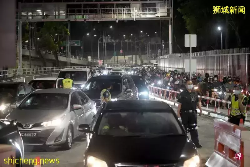 长周末陆路关卡料拥堵
