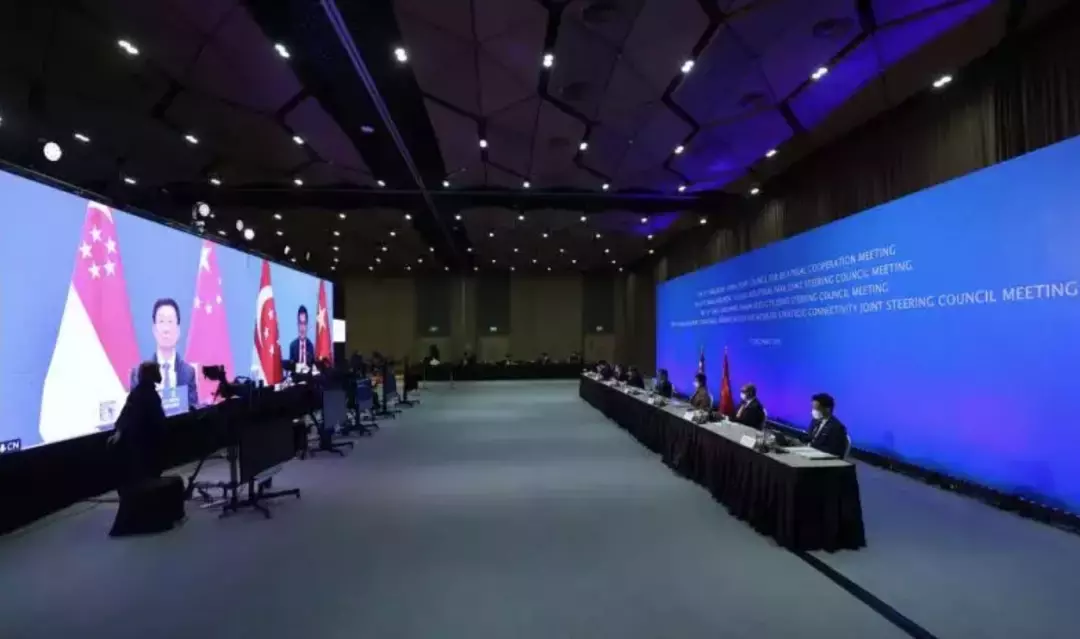 刚刚,中国驻新大使馆宣布回国新规!接种中国疫苗回国规定调整,新中关系更近一层