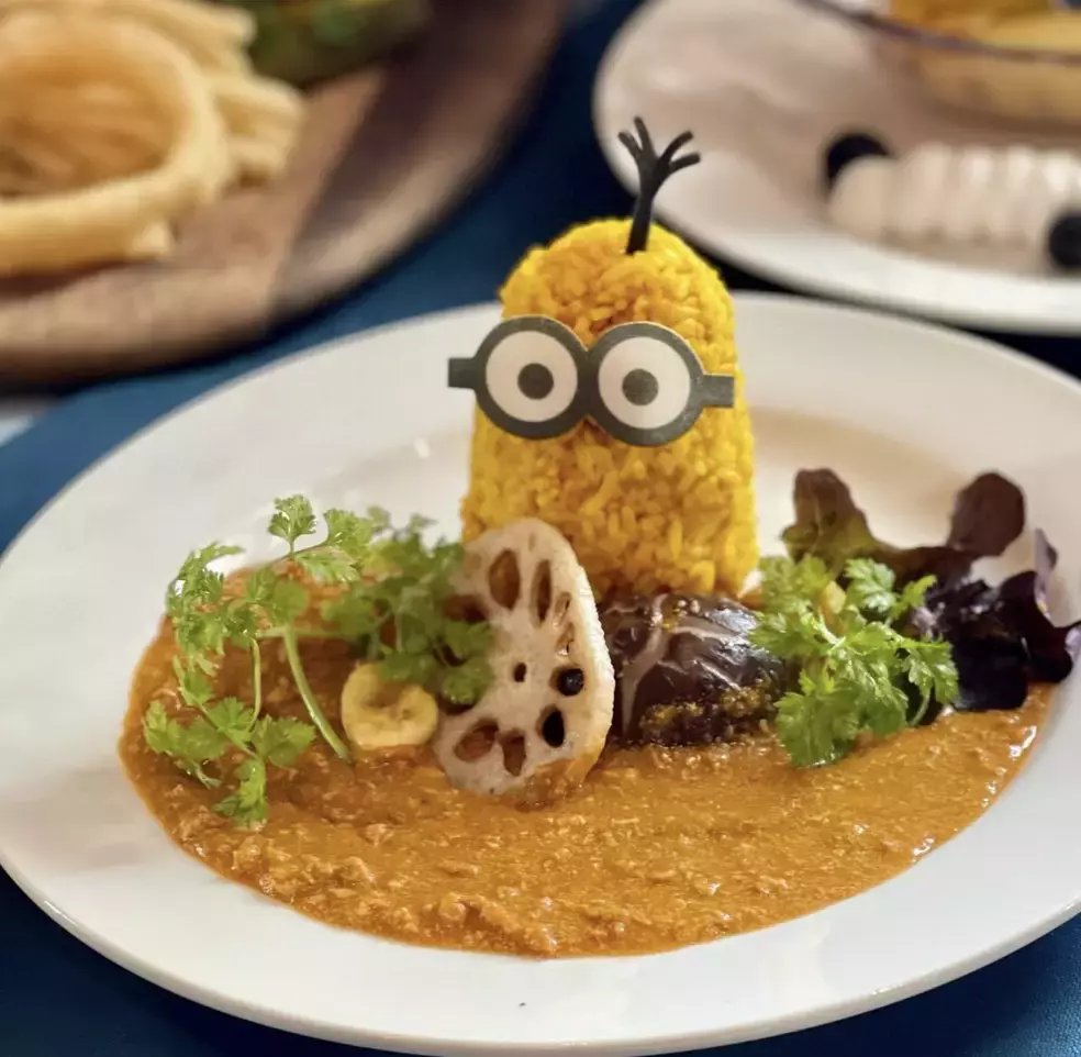 春天来到,找个阳光暖暖的午后一起去喝杯咖啡吧!坡岛这几家氛围感满满的咖啡店你一定不能错过