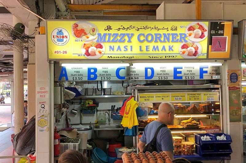 新加坡的平價美食之王,超好吃的Nasi Lemak大盤點