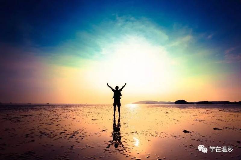 从彷徨无措前途迷茫，到成功转行梦想成真，他只做了一件事