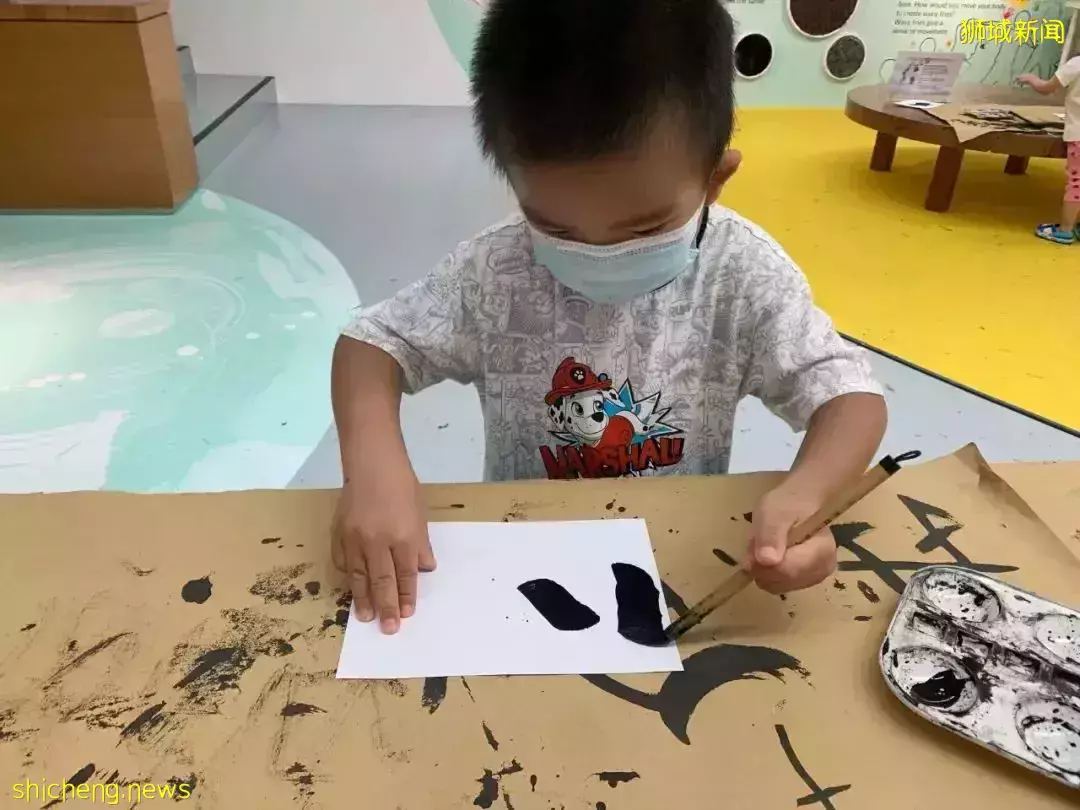 爲了國際化教育來新加坡!結果剛上學第二天就吃冰箱冷飯