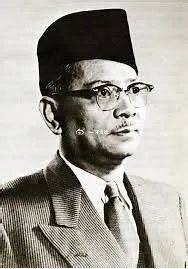 掀開新馬分家的曆史迷霧（一）：黑色星期二