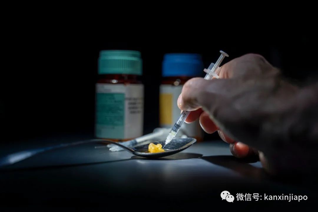 新加坡警方连续8天扫黄，15名人士被捕