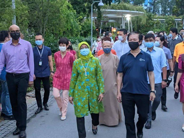 28组彩灯照亮裕廊湖花园！去新加坡世界名胜走走，期许疫情“明天会更好”