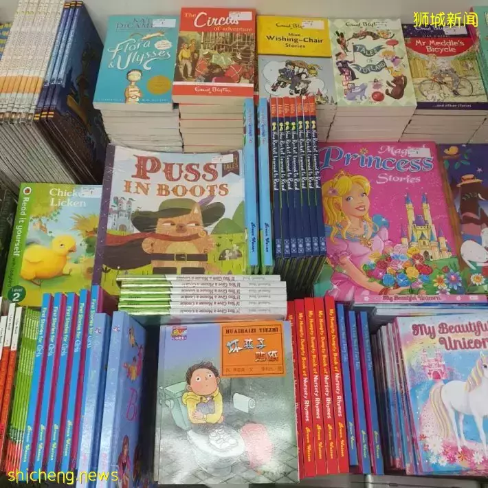 Times图书清仓大促低至3折!还有25新币一袋书的活动哦