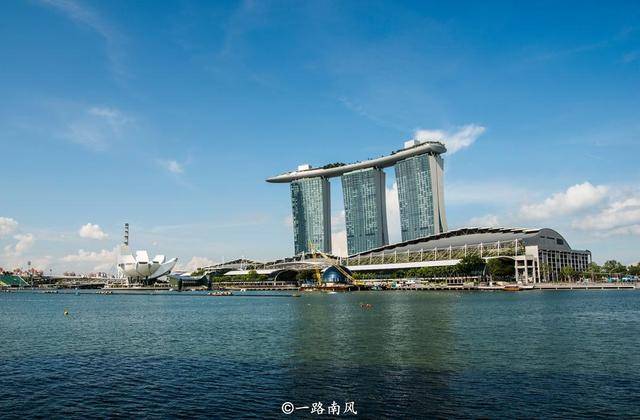 这个国家华人占七成，旅游业发达，最早推动发展的却是英国人