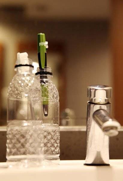 牙刷架藏间谍笔  偷拍女人洗澡