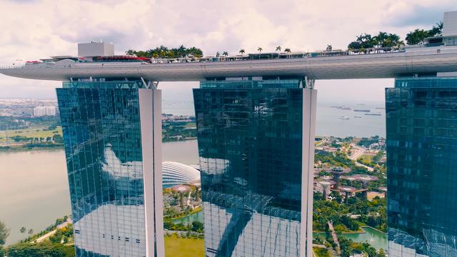 新加坡滨海湾金沙酒店,在这里你就是明星