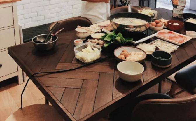 新加坡一成不變的夏天裏，我的家卻充滿新鮮感