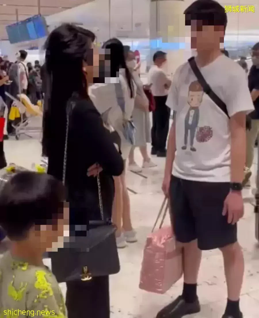 最新！妈妈在新加坡机场抓小三后续：孩子被渣男骗走，音讯全无