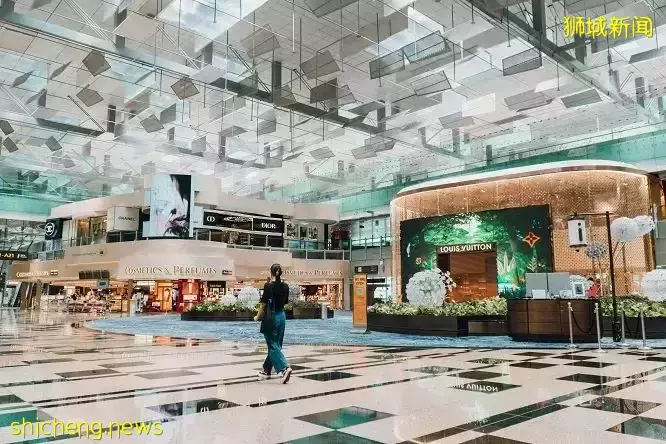 5月29日，新加坡樟宜機場T2大廈重開，航班入境新加坡更加方便