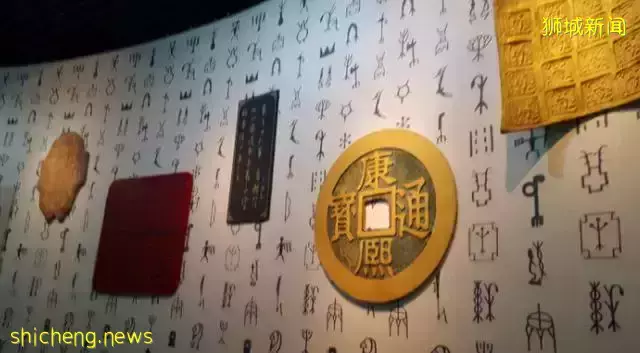 华人占比74%的新加坡，为何汉语快要“绝境”，英语却能成为国语