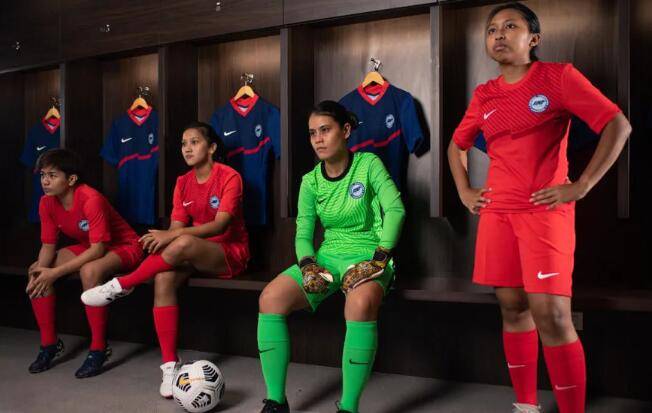 “对号”发布新加坡国家足球队新球衣,领口国旗设计超赞