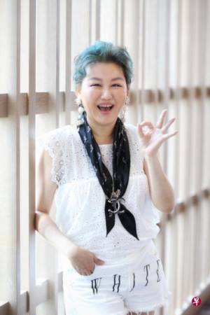 蓝心湄陈罗密欧 有肌肤之亲