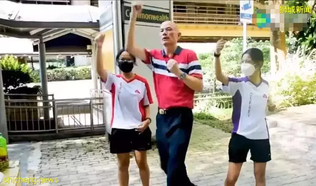 新加坡网红大叔大火“标签”找到了,这次直接火到消防队