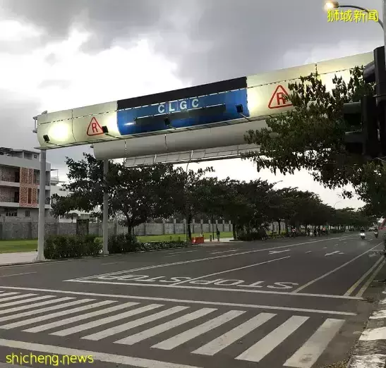 神奇!印尼出现一座城,完美复刻新加坡:鱼尾狮、ERP、乌节路