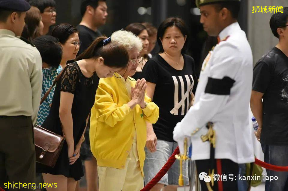 “李光耀给新加坡人的最后礼物,是他生前可能意料不到的”